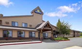 Days Inn by Wyndham Helena