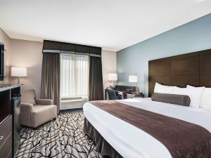 Days Inn & Suites by Wyndham Wausau