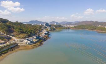 Yeosu Tori Pool Villa