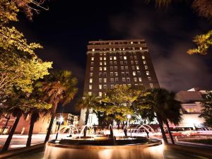 Francis Marion Hotel