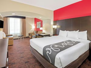 La Quinta Inn & Suites by Wyndham Elk City