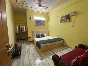 DS Residency Home Stay