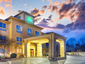 La Quinta Inn & Suites by Wyndham Fort Smith