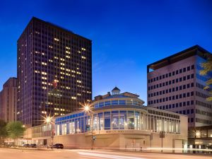 InterContinental Hotels Saint Paul Riverfront