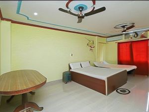 Sanskriti paying guest house varanasi