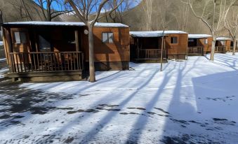 Camping Bungalows la Borda del Pubill