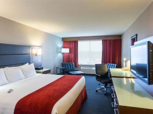 Radisson Hotel & Suites Fort McMurray