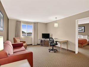 Travelodge Suites by Wyndham Saint John