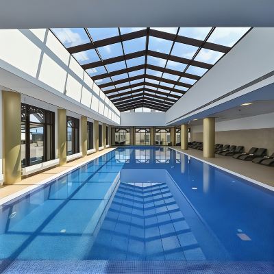 Indoor Swimming Pool Lokal Photo