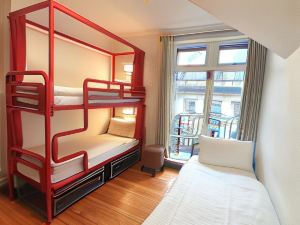 Galway City Hostel - Solo Traveller Hostel