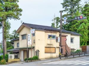 Kenrokuen Garden House Hotel