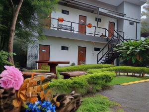 Calathea Lodge Monteverde