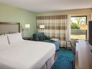 Hampton Inn & Suites Nashville-Airport