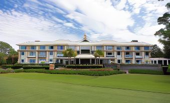 Inn and Club at Harbour Town