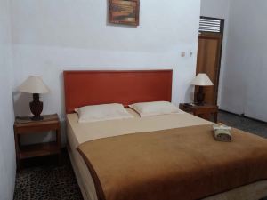 Tunjung Nyaho Guest House ( Tng )