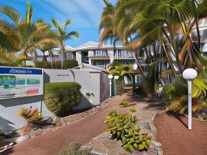 Champelli Palms Apartments