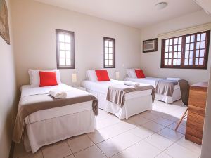 CLH Suites Ilha Grande