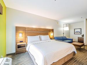 Holiday Inn Express & Suites Franklin