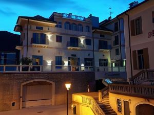 Hotel Al Campanile - Luxury Suites & Apartments