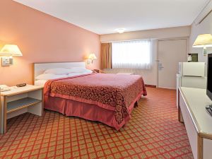 Days Inn by Wyndham Overland Park/Metcalf/Convention Center