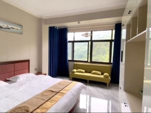 Huoshan Jiujiu Homestay