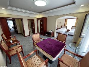 Qiren Qiankang Hotel