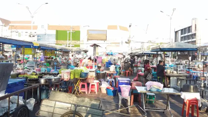 2_ตลาดโต้รุ่ง ทุ่งศรีเมือง