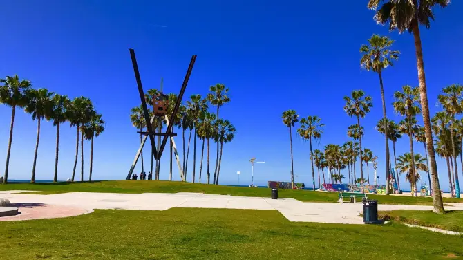 1_Venice Beach Recreation Center