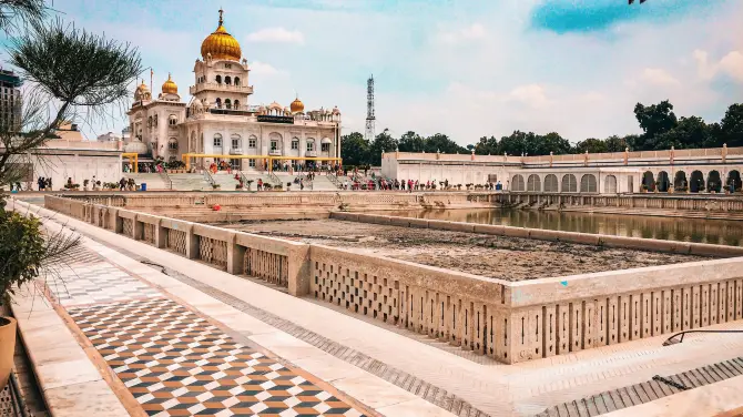 2_Gurudwara Sri Bangla Sahib