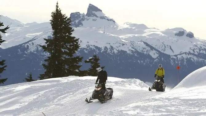 4_Blackcomb Snowmobile