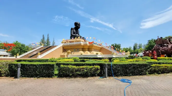 4_Wat Huay Mongkol