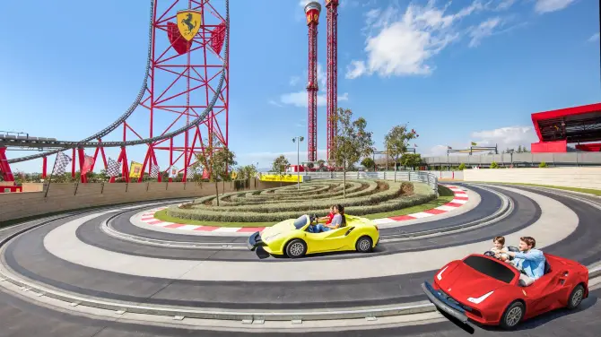 4_Ferrari Land