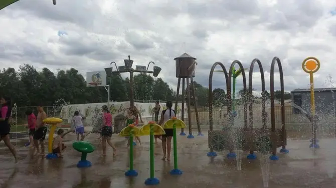 2_Long Gully Splash Park