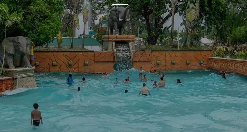 Fontana Water Park is home to a world-class wave pool and a lazy river!