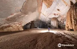 Động Thiên Đường Paradise Cave