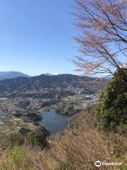 草戸山