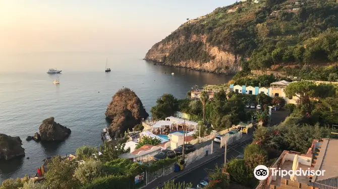 5_La Spiaggia e la Baia di Cartaromana