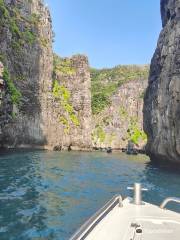 Sightseeing Boats in Krabi