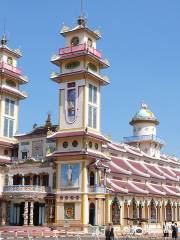 Cao Dai Temple