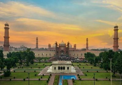 Badshahi Mosque