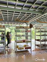 Ilog Maria Honeybee Farm