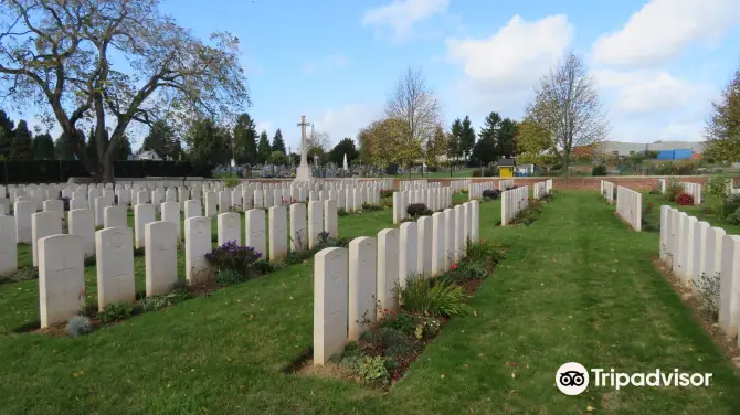 1_PERONNE ROAD CEMETERY, MARICOURT