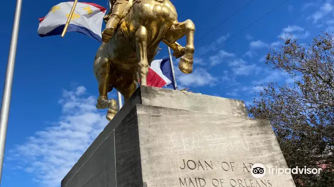 3_Joan of Arc Statue