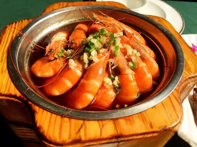 From the Century-Old Restaurants to the Online Popular Restaurants, What are the Most Favored Restaurants in Nanjing?