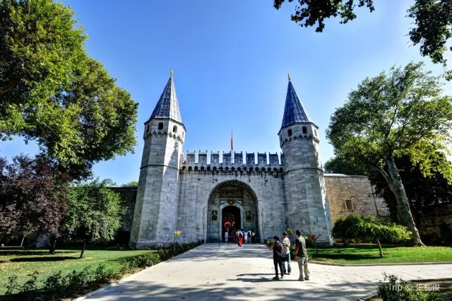 The Ultimate Guide to Topkapi Palace