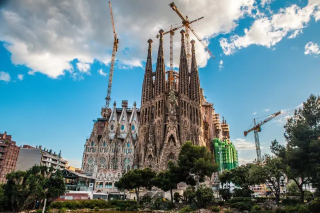 Barcelona Cathedral: Places in Barcelona