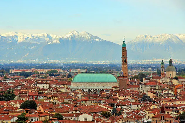 There Are Many Top Tourist Locations in the Towns Around Venice, Including the Location of Romeo and Juliet's Love Story Which is Well Worth Visiting!