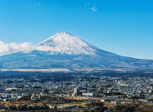 Best Resort in Kanto Region: Take JR from Tokyo to Hakone, Kamakura, Yokohama