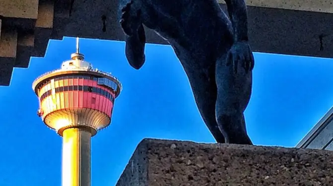 4_Calgary Tower