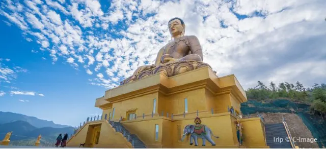 10 Amazing Places to See Buddha around The World